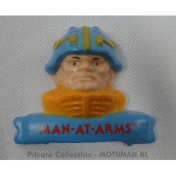 magnet Nr.3 Man At Arms, Mattel 1984, possible Gum Ball Toy