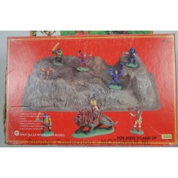 Paint and Playset, Battle Cat Attack MIB (9102), Grenadier Models 1985